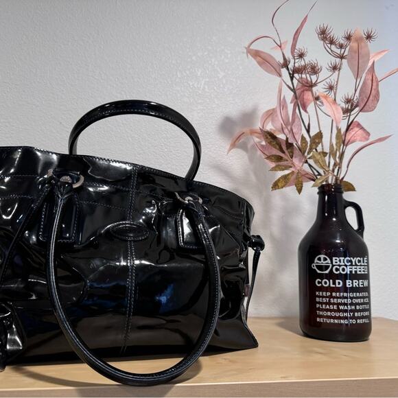 Tod's Black Patent Leather Tote Bag 15"x10.5"x5" Structured Designer Handbag - Picture 2 of 14
